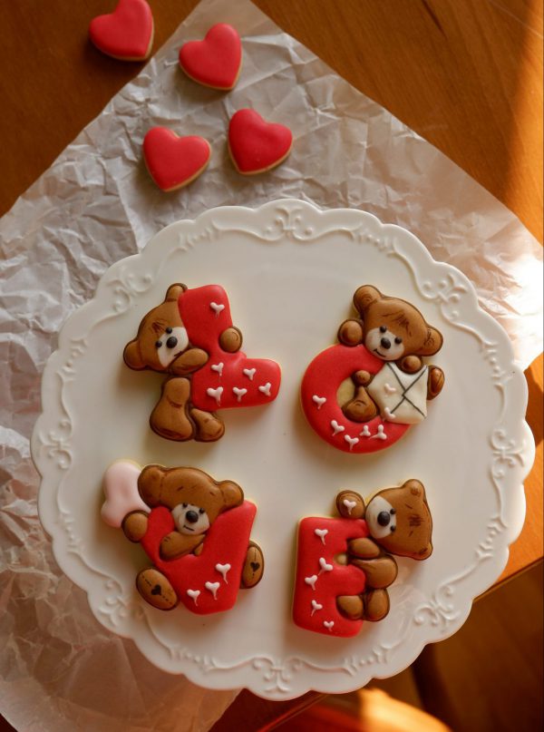 Valentine Bear Cookies - Mara Cookies